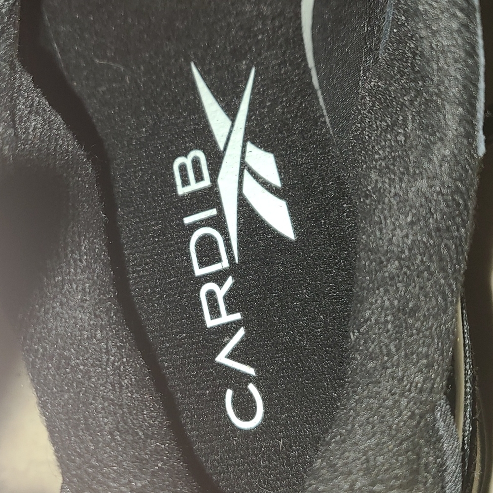 Cardi Club C